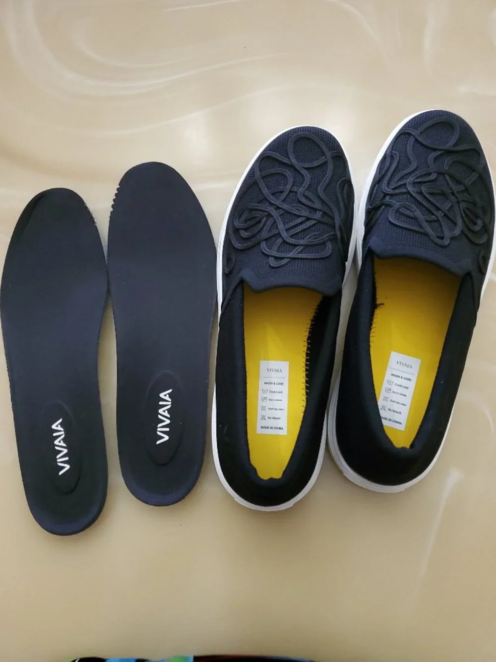 VIVAIA V-Tune Classic Slip-On Embroidered Sneakers Size 8 (39)